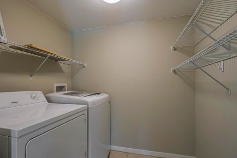 Condominio en venta en Palm City, Florida, 2 dormitorios, 104.98 m2 № 2087789 - foto 17