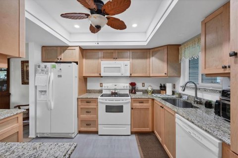 Condo in Sarasota, Florida, 2 bedrooms  № 1535687 - photo 6