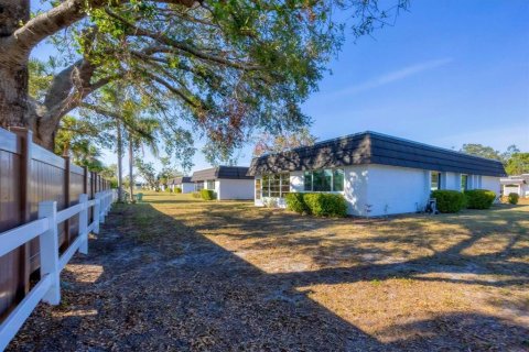 Condo in Sarasota, Florida, 2 bedrooms  № 1535687 - photo 21