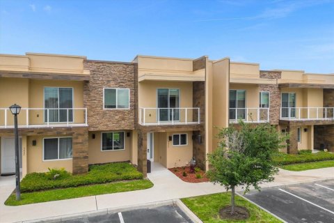 Townhouse in Kissimmee, Florida 3 bedrooms, 210.24 sq.m. № 1555256 - photo 1