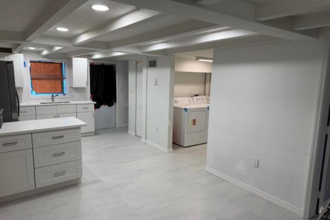 Casa en alquiler en St. Lucie, Florida, 5 dormitorios, 150.13 m2 № 2087853 - foto 2