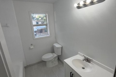 Casa en alquiler en St. Lucie, Florida, 5 dormitorios, 150.13 m2 № 2087853 - foto 9