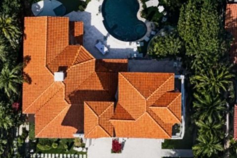 House in West Palm Beach, Florida 4 bedrooms, 398.55 sq.m. № 2188823 - photo 24