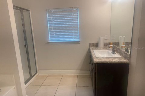 House in Leesburg, Florida 4 bedrooms, 233.37 sq.m. № 1912019 - photo 10