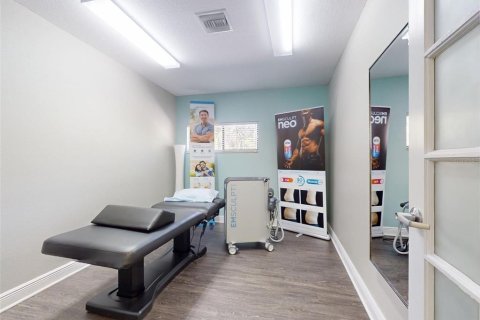 Propiedad comercial en venta en New Smyrna Beach, Florida, 180.97 m2 № 1893813 - foto 27