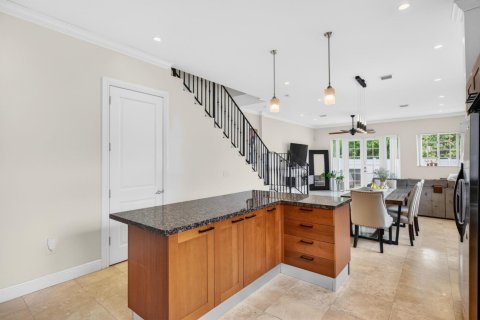 Townhouse in Fort Lauderdale, Florida 3 bedrooms, 215.81 sq.m. № 2078562 - photo 7