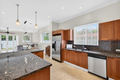 Townhouse in Fort Lauderdale, Florida 3 bedrooms, 215.81 sq.m. № 2078562 - photo 10