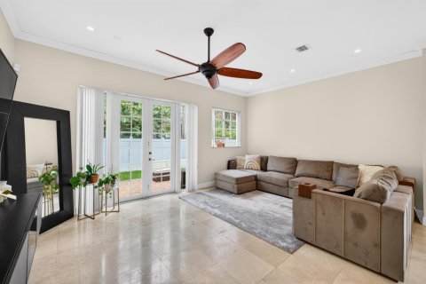 Townhouse in Fort Lauderdale, Florida 3 bedrooms, 215.81 sq.m. № 2078562 - photo 12