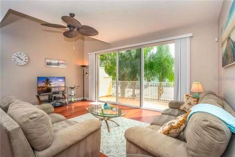 Adosado en alquiler en Sarasota, Florida, 3 dormitorios, 184.23 m2 № 1911973 - foto 3