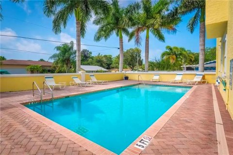 Adosado en alquiler en Sarasota, Florida, 3 dormitorios, 184.23 m2 № 1911973 - foto 2
