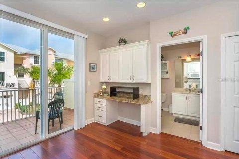 Adosado en alquiler en Sarasota, Florida, 3 dormitorios, 184.23 m2 № 1911973 - foto 12