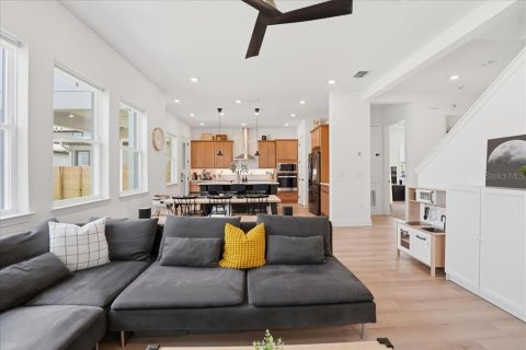 Villa ou maison à vendre à Orlando, Floride: 5 chambres, 299.05 m2 № 2204806 - photo 20