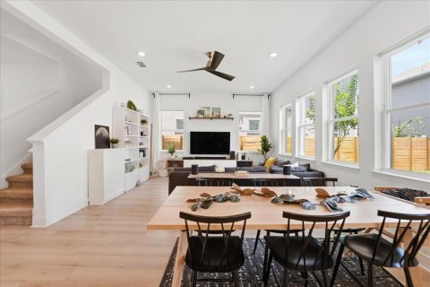 Villa ou maison à vendre à Orlando, Floride: 5 chambres, 299.05 m2 № 2204806 - photo 18