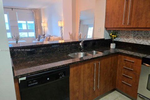 Copropriété à louer à Miami, Floride: 1 chambre, 70.51 m2 № 2001240 - photo 7