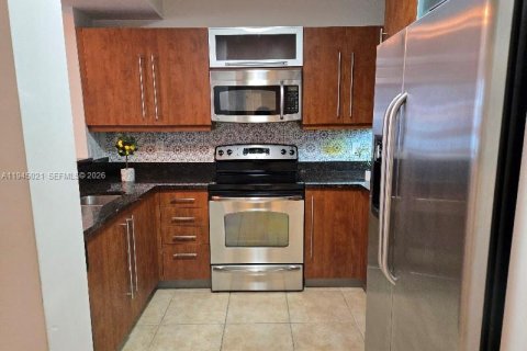Copropriété à louer à Miami, Floride: 1 chambre, 70.51 m2 № 2001240 - photo 8