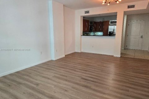 Copropriété à louer à Miami, Floride: 1 chambre, 70.51 m2 № 2001240 - photo 11