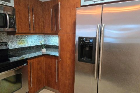 Copropriété à louer à Miami, Floride: 1 chambre, 70.51 m2 № 2001240 - photo 9
