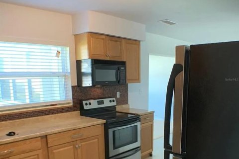 Casa en venta en Kenneth City, Florida, 2 dormitorios, 117.06 m2 № 2324302 - foto 6