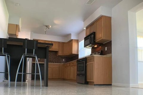 Casa en venta en Kenneth City, Florida, 2 dormitorios, 117.06 m2 № 2324302 - foto 5