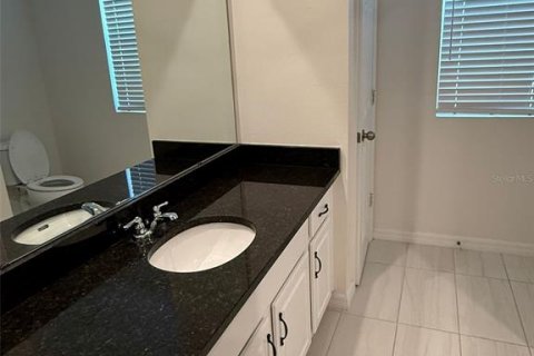 Casa en alquiler en Kissimmee, Florida, 4 dormitorios, 171.03 m2 № 1778675 - foto 15