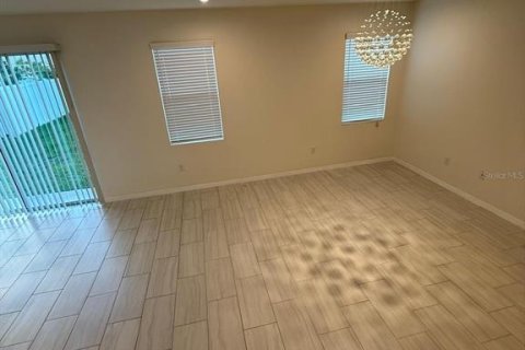 Casa en alquiler en Kissimmee, Florida, 4 dormitorios, 171.03 m2 № 1778675 - foto 9