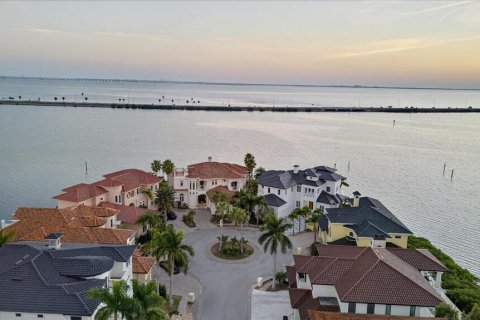 Casa en venta en Tampa, Florida, 4 dormitorios, 412.49 m2 № 2217747 - foto 27