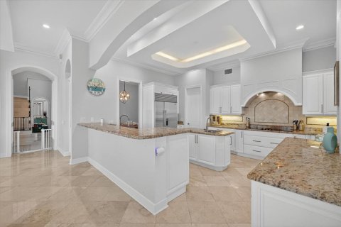Casa en venta en Tampa, Florida, 4 dormitorios, 412.49 m2 № 2217747 - foto 8