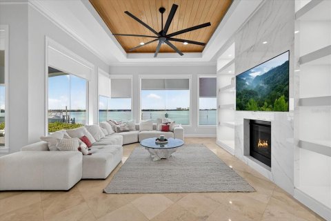 Casa en venta en Tampa, Florida, 4 dormitorios, 412.49 m2 № 2217747 - foto 9