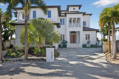 Casa en venta en Tampa, Florida, 4 dormitorios, 412.49 m2 № 2217747 - foto 4
