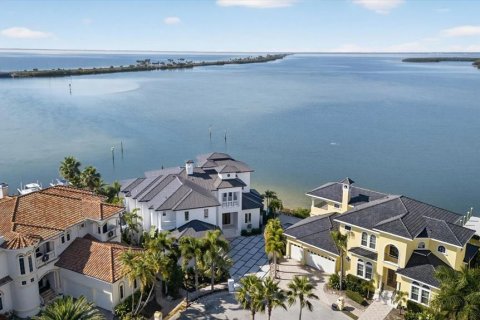 Casa en venta en Tampa, Florida, 4 dormitorios, 412.49 m2 № 2217747 - foto 15