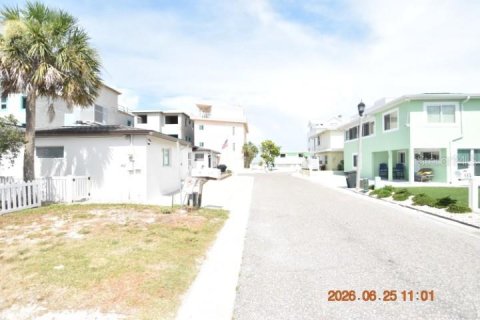 Apartamento en alquiler en Saint Petersburg, Florida, 1 dormitorio, 46.45 m2 № 2096065 - foto 3