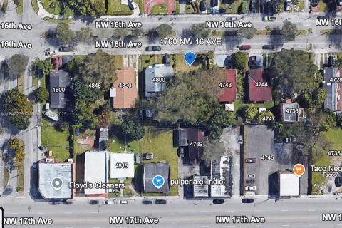 Terreno en venta en Miami, Florida № 1848295 - foto 2
