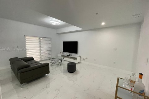 Condo in Doral, Florida, 3 bedrooms № 2078250 - photo 4