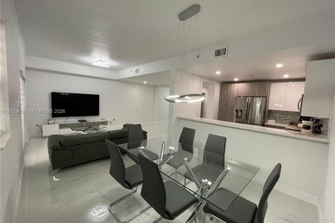 Condo in Doral, Florida, 3 bedrooms № 2078250 - photo 3