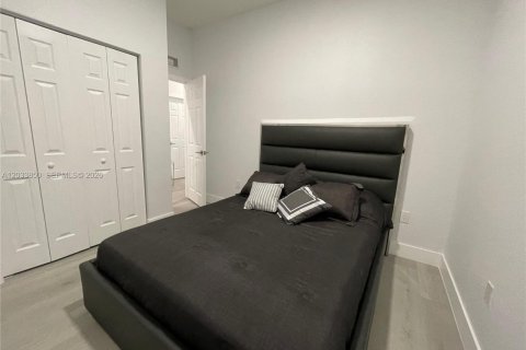 Condo in Doral, Florida, 3 bedrooms № 2078250 - photo 9