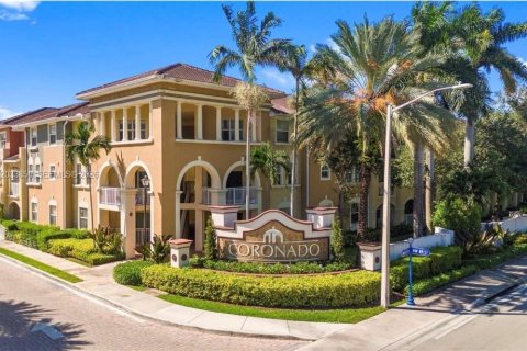 Condo in Doral, Florida, 3 bedrooms № 2078250