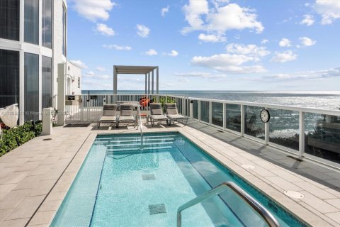 Condominio en venta en Sunny Isles Beach, Florida, 2 dormitorios, 135.92 m2 № 2012221 - foto 12