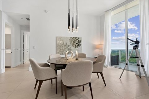 Condominio en venta en Sunny Isles Beach, Florida, 2 dormitorios, 135.92 m2 № 2012221 - foto 26