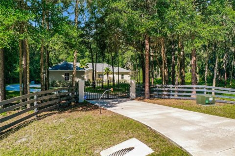 Casa en Oxford, Florida 3 dormitorios, 232.26 m2 № 2339554