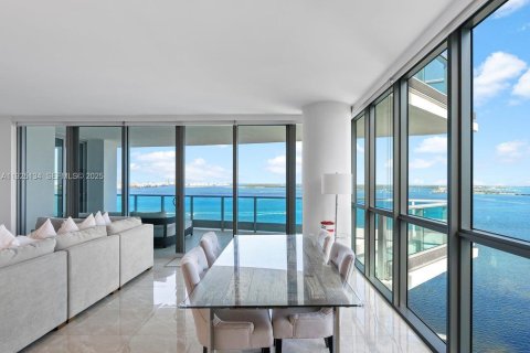 Condominio en venta en Miami, Florida, 2 dormitorios, 174.47 m2 № 1983757 - foto 8
