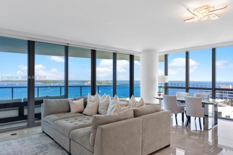 Condominio en venta en Miami, Florida, 2 dormitorios, 174.47 m2 № 1983757 - foto 3