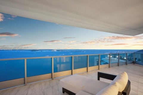 Condominio en venta en Miami, Florida, 2 dormitorios, 174.47 m2 № 1983757 - foto 16