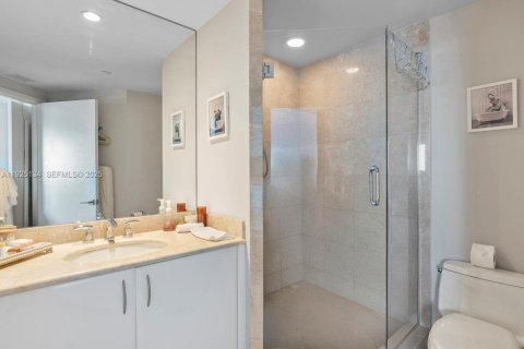 Condominio en venta en Miami, Florida, 2 dormitorios, 174.47 m2 № 1983757 - foto 26
