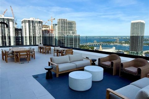 Condominio en venta en Miami, Florida, 1 dormitorio, 56.48 m2 № 2076990 - foto 8