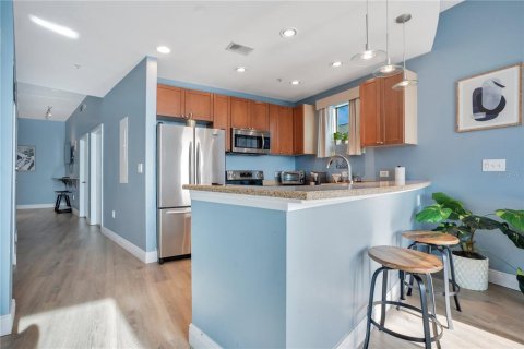 Copropriété à louer à Orlando, Floride: 2 chambres, 142.79 m2 № 1893977 - photo 12