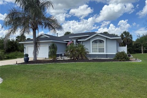 Villa ou maison à vendre à Palm Coast, Floride: 3 chambres, 164.72 m2 № 2399151 - photo 2