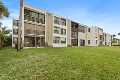 Copropriété à vendre à Stuart, Floride: 2 chambres, 119.01 m2 № 2271615 - photo 29
