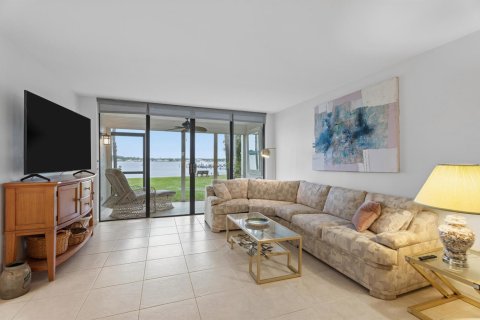 Copropriété à vendre à Stuart, Floride: 2 chambres, 119.01 m2 № 2271615 - photo 13
