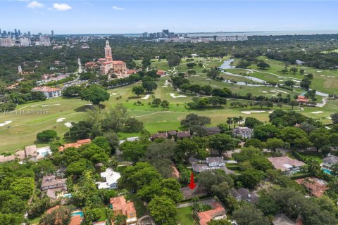 House in Coral Gables, Florida 3 bedrooms, 151.06 sq.m. № 1941147 - photo 2