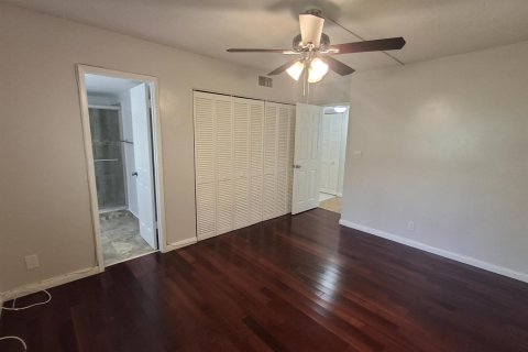 Condo in Pompano Beach, Florida, 2 bedrooms № 2083744 - photo 16